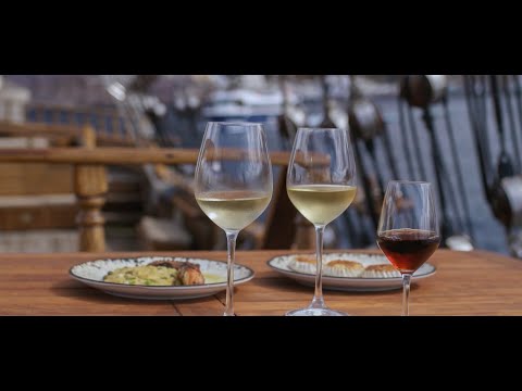 Oinoi PDO Sitias & Oinoi PDO Santorini