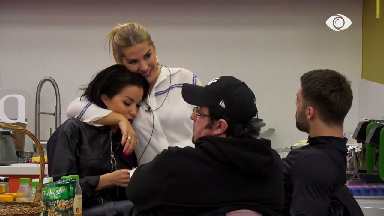 “Ti bën dashuri me ish-in?”/ Ilnisa pyet Rozën: Kthehesh te ai kur ke nevojë?