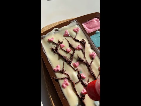 Designed my own cherry blossom chocolate bar 🥹