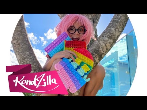 PARÓDIA | TIPO GIN - E ELA TÁ MOVIMENTANDO - KEVIN O CHRIS