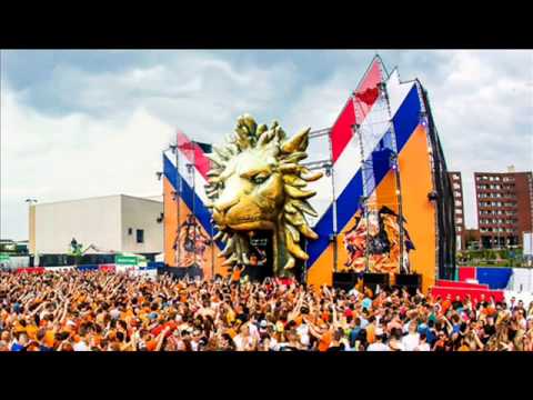 Charly Lownoise & Mental Theo @ Hardkingz 2015