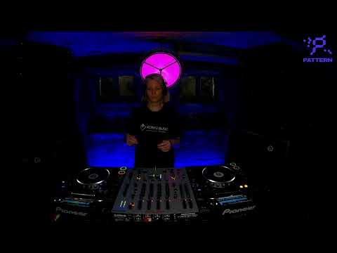 PATTERN : Justine Perry - 07.24.21 - 6 P.M