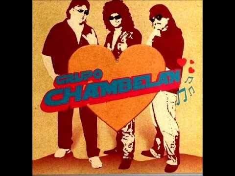 Grupo Chambelan-Solo en el baile
