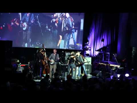 Jam Cruise 2016: Infamous Stringdusters w/Nicki Bluhm Cover "Not Fade Away"