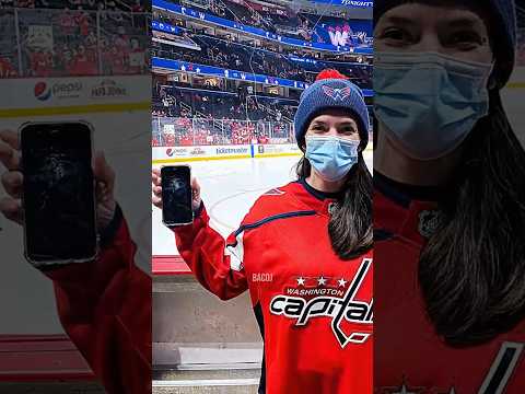 Rompió Su Teléfono Para Salvar a Su Equipo! 🥲🏒 #hockey