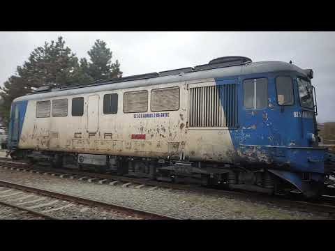 "Fluieroasa" 060-DA 60-0881-2 in actiune cu R4044 Baia Mare-Jibou in gara Baia Mare