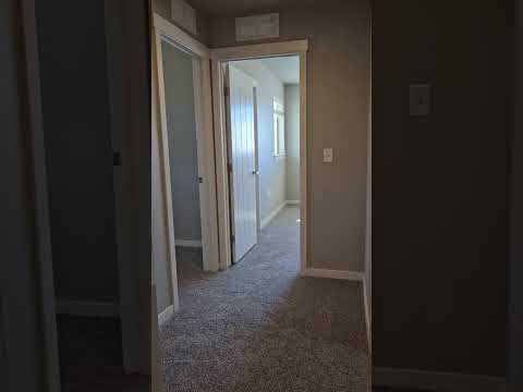 JE885 - Video 2 of 2
