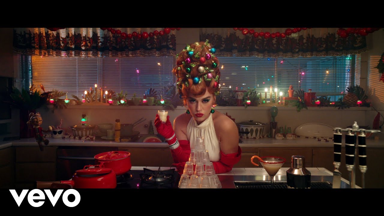 Katy Perry — Cozy Little Christmas