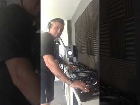 DJ Jamie B old school anthems on Facebook live