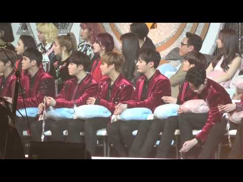 180110 Red Velvet & Wanna One reaction to IU Winning Speech at GDA