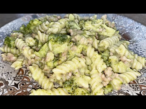 PASTA BROCCOLETTI E SALSICCIA