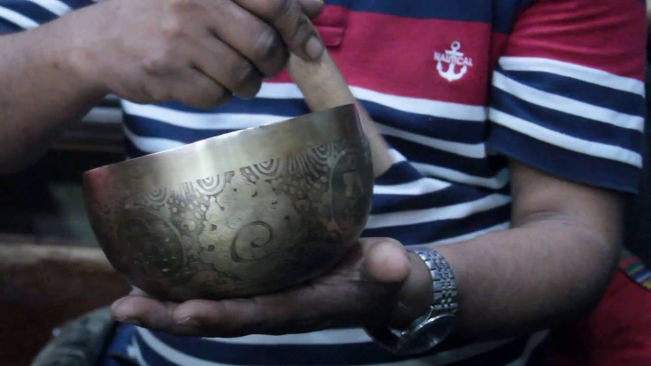 Handmade Singing Bowl (ID: 470-5)
