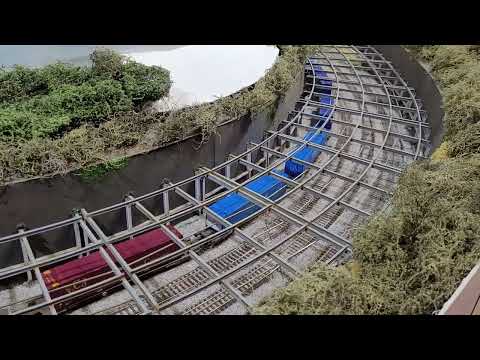 MT4 - 4M25 & 4M87 - DB90s & FL90s -  90026 & 90034 head south on 4M25 as 90044 & 90048 head north