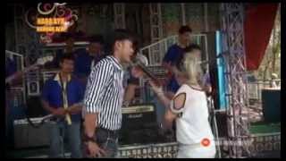 Download lagu AJA BOHONG _ NUNUNG ALVI Feat.RIZAL PRAMUDYA mp3