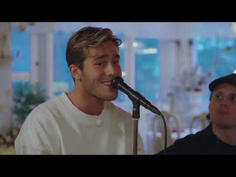Video thumbnail for Det stora röda huset