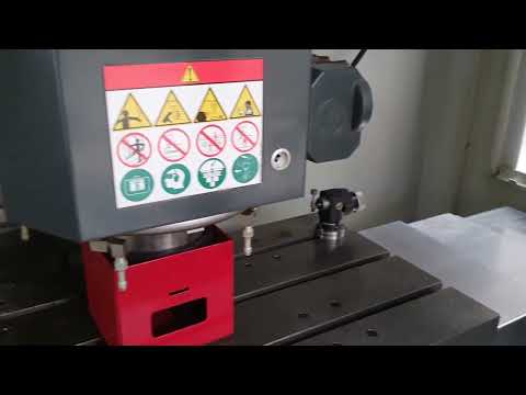 HAAS VF-2SSYT (2018) Vertical machining center