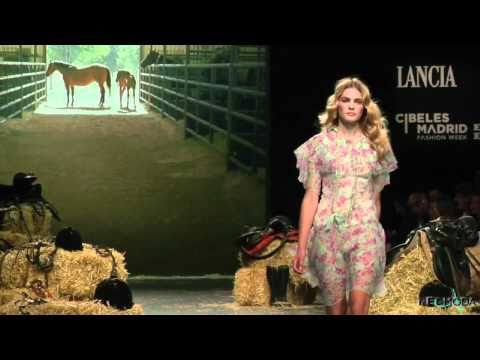 ALMA AGUILAR Cibeles Madrid Primavera Verano 2011