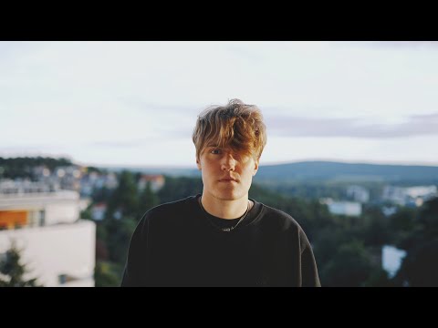 under my pillow - květy (feat. Štěpán Urban) official video