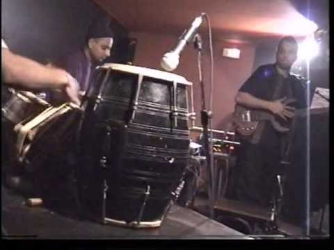 Badmarsh & Shri - "Dancing Drums" Cut off