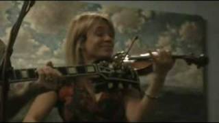 Elana James "FULI TSCHAI" at Hondo's on Main