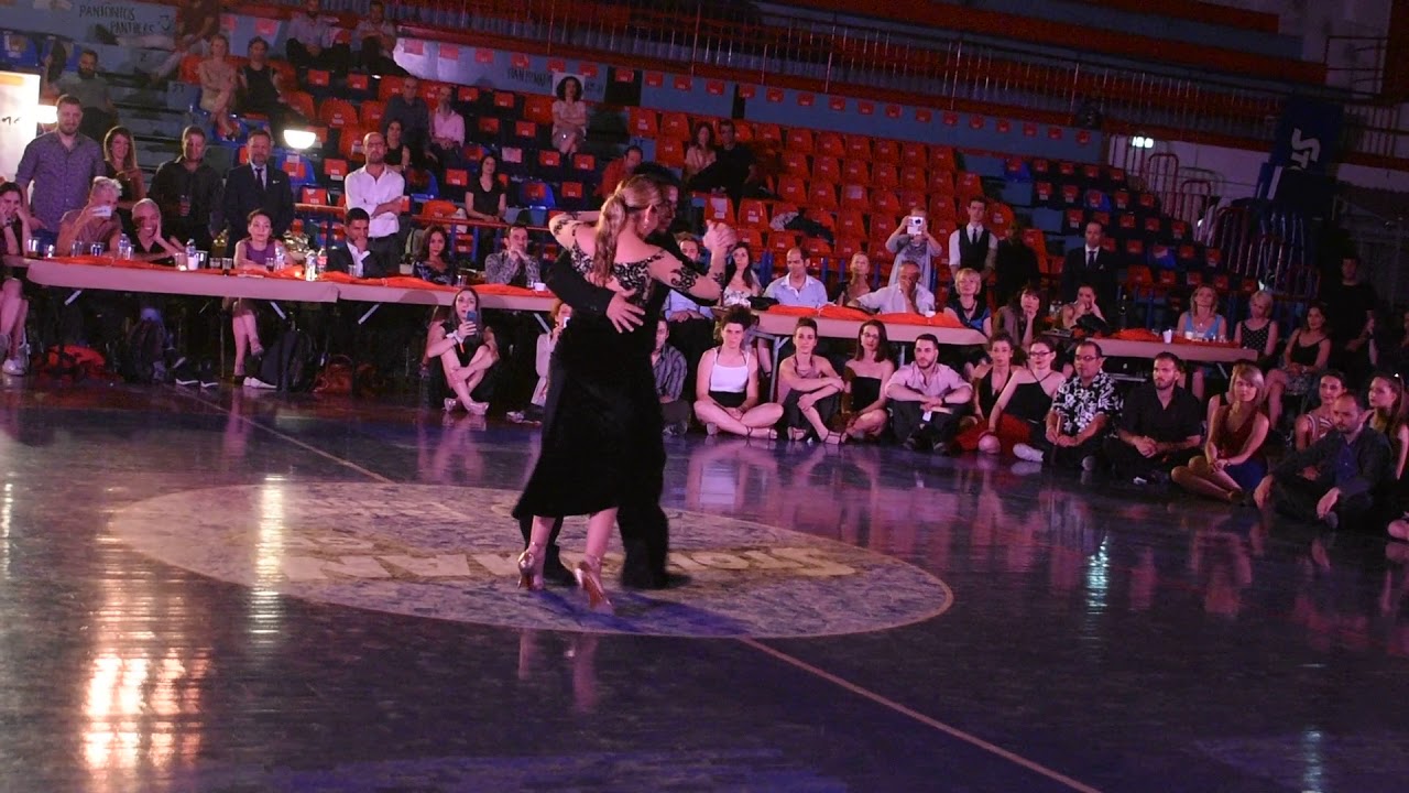 Noelia Hurtado & Carlitos Espinoza – Nada Más Athens 12/5/2018 3/5