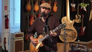 Download lagu Henrik Freischlader - New Beginning - played with a 1959 Gibson Les Paul - Live at GuitarPoint mp3