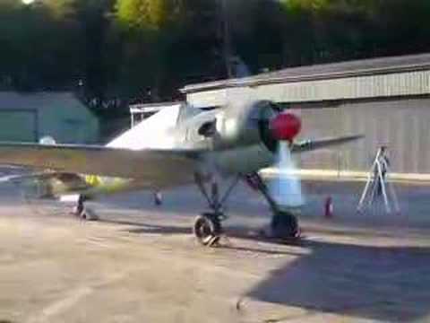 J 22 - swedish WW2 fighter starting engine