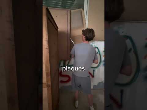 ON CREE UN QG DANS UN HANGAR !! 🤩 (pt.2)