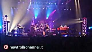 NEW TROLLS - UT in "Nato adesso" live 2012 (V4B)