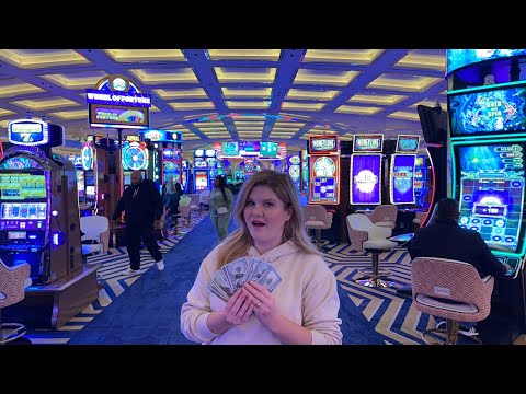 Playing Slots Live on the Las Vegas Strip! - YouTube