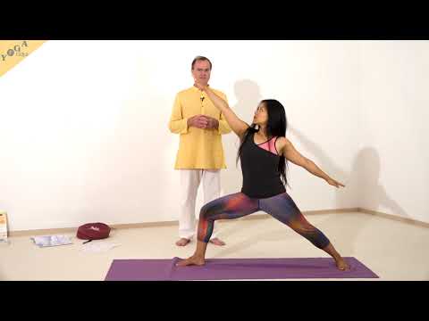 Visionärer Held - Yoga Asana Lexikon