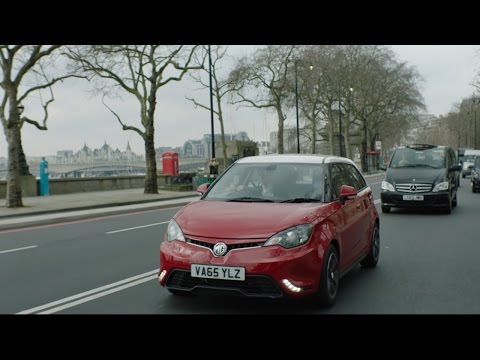 AutoTrader test drive the MG3