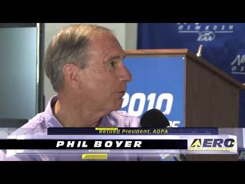 Aero-TV: Phil Boyer At Oshkosh 2010 - Crafting A Better Future For GA