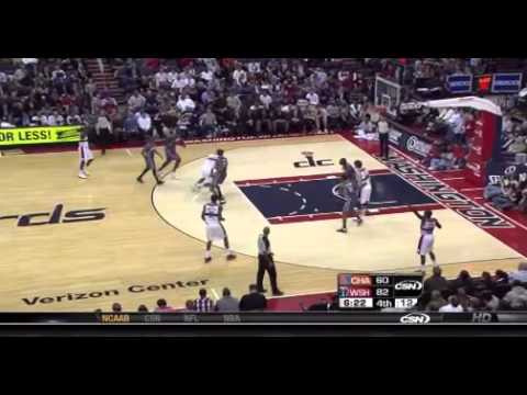 Kevin Seraphin Rolls to Basket