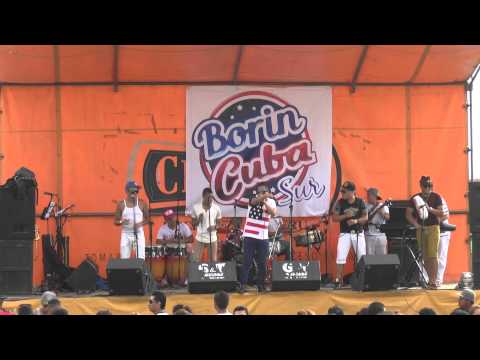 LOS CHAMACOS DE LA SALSA - VOY A PORTARME MAL (ESTRENO)