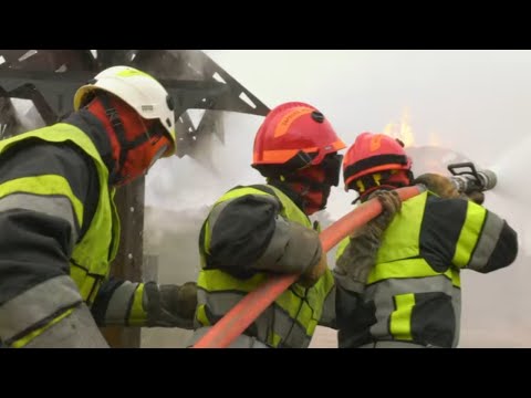 Coup d'envoi - Pompiers au coeur du danger