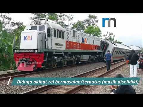 MENCEKAM! KA BANGUNKARTA ANJLOK DI BUMIAYU BREBES, TIGA GERBONG KELUAR REL – PENUMPANG PANIK BERHAMBURAN!