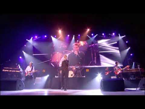 Cliff Richard and The Shadows ... All Shook up  -  Please don't tease