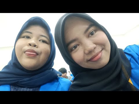 Asking for Directions while Riding a Motocycle to Monas — Alifia Fadilah (44241538) 