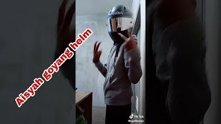 Download lagu DJ Aisyah joget dengan helm | Tik Tok Indonesia | mp3