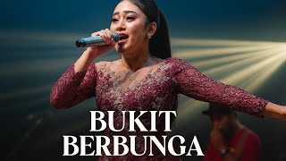 Download lagu Bukit Berbunga - Silvy Komalasari _ Viral di Toktok mp3