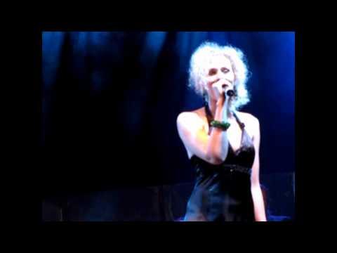 Pia Douwes, Sabrina Weckerlin & Willemijn Verkaik - Wer kann schon ohne Liebe sein