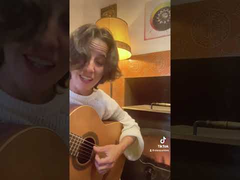 Horizonte de Octubre - Clara Cantore