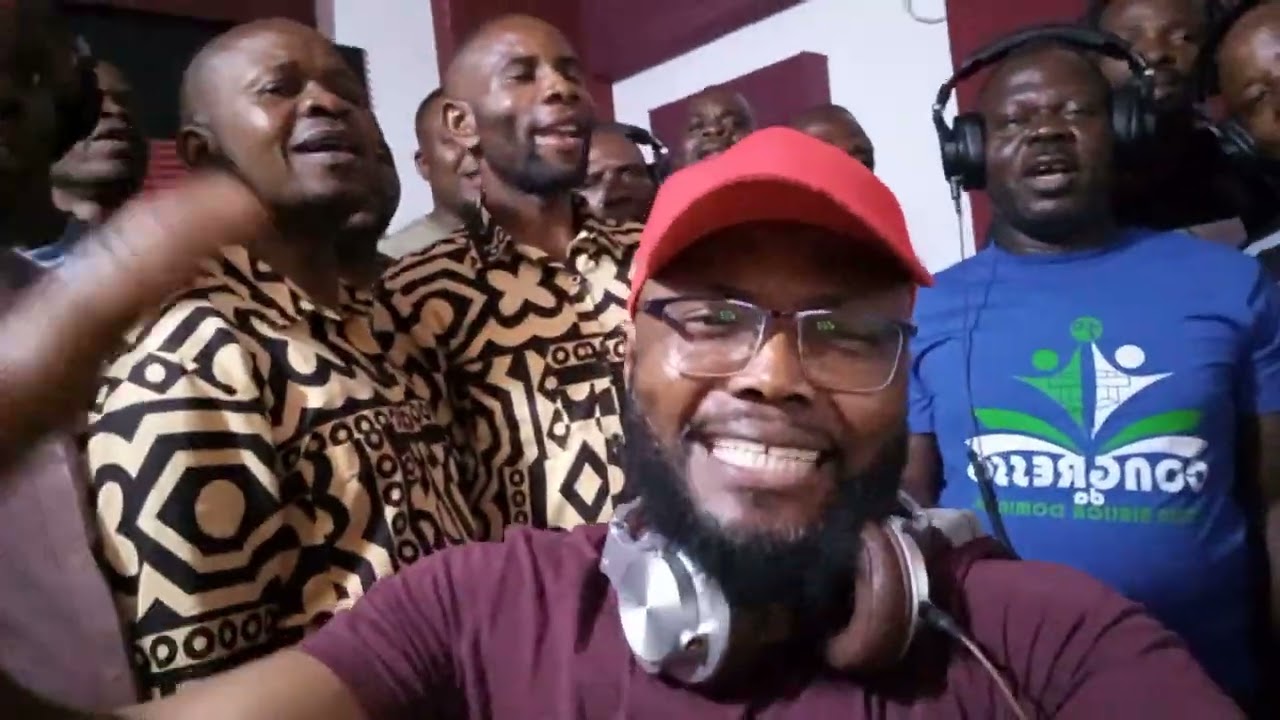 CORAL NLEMVO do Uige no reta final da gravação do seu álbum, com YESU I NZILA, na MNA RECORDS LDA.