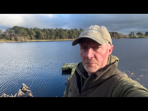 My good friend Robson Green does a photoshoot and a quick walk round the lake 
