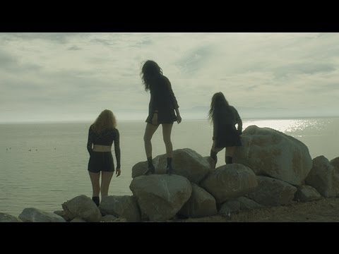 L.A. WITCH -- 'GET LOST' [Official Video]