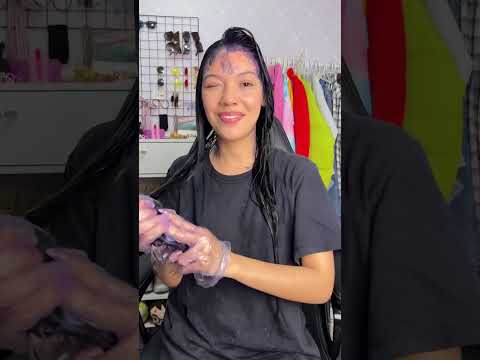 Pintando cabelo de preto