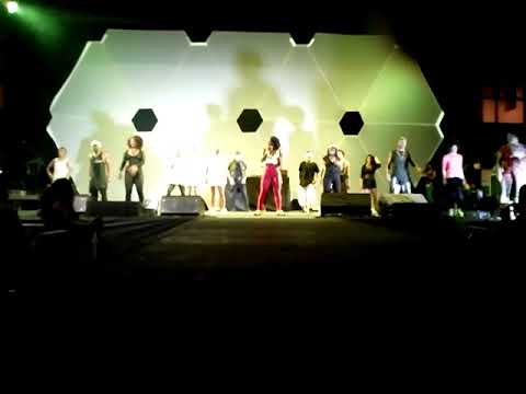 Show Latinidades com Rebeca Realleza