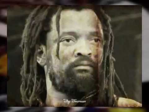 Lucky Dube - Born to Suffer (Live)