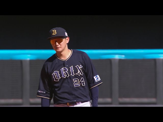 【5回裏】見事な連携!! バファローズ・紅林弘太郎 逆シングルからの送球でアウトを奪う!! 2023年9月3日 北海道日本ハムファイターズ 対 オリックス・バファローズ